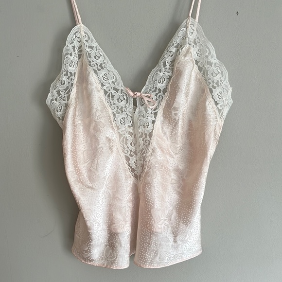 💰3 for $40 💰 Ivory Lace Camisole/Lingerie Tank - Picture 1 of 5
